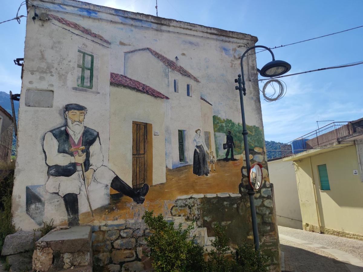 Villa Sa Dommu 'e su coro Triei Exterior foto